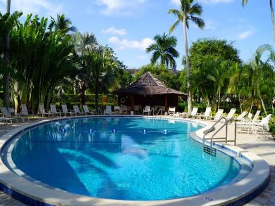 Naples Vacation Condo Sleeps Four Guests Gulf Views